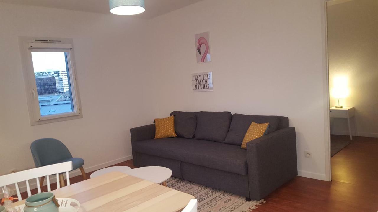 Appartement Sur L'Ile De Nantes - Place De Parking Gratuit Buitenkant foto